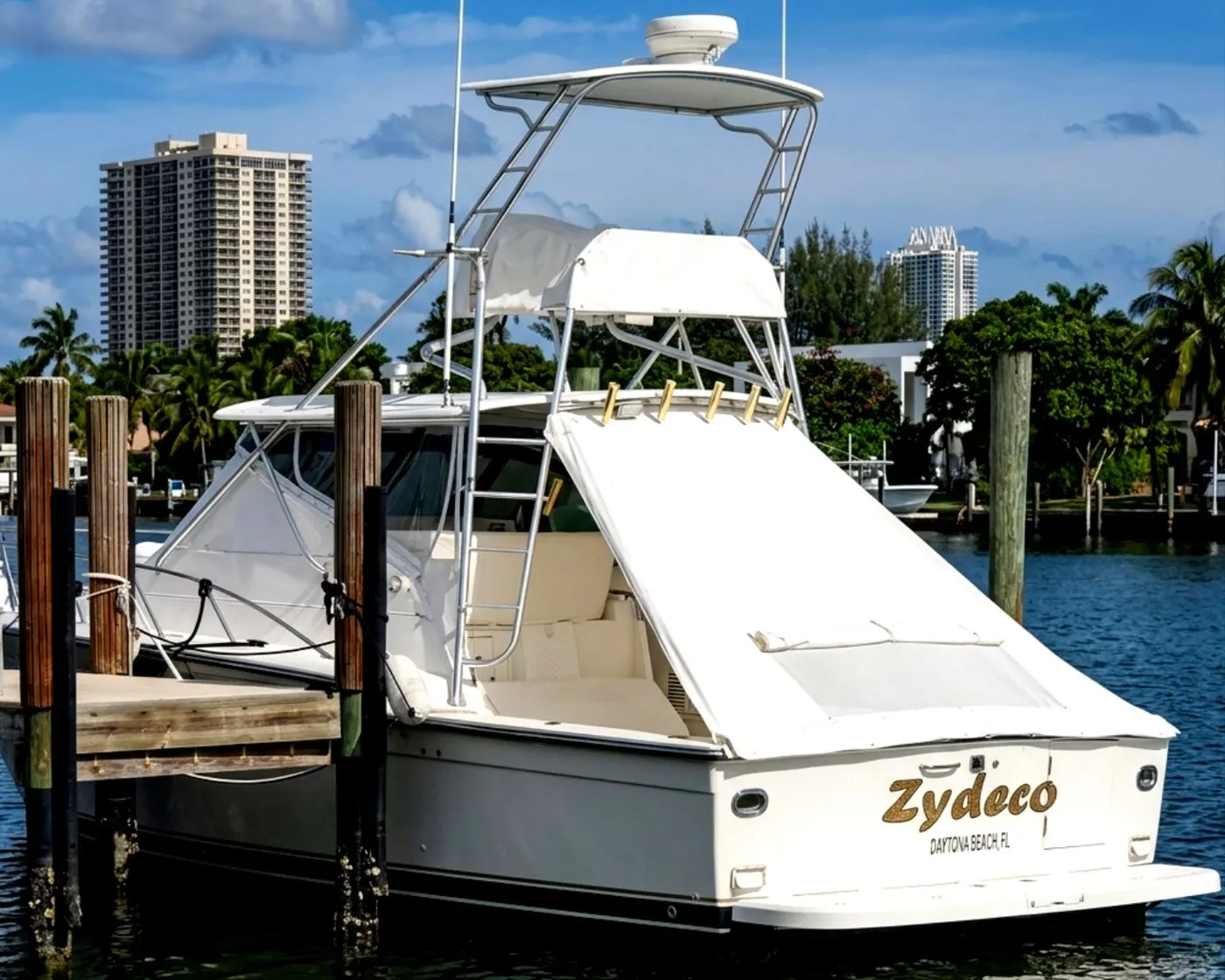 Custom boat cover and bimini top by Villegas Brothers Marine Upholstery